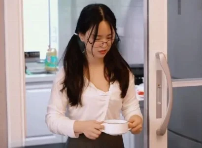 Bạn học bị người dân trong xóm phang